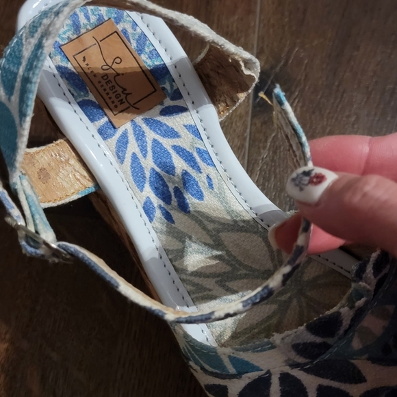 Platform Wedge Sandles - Picture 12 of 12